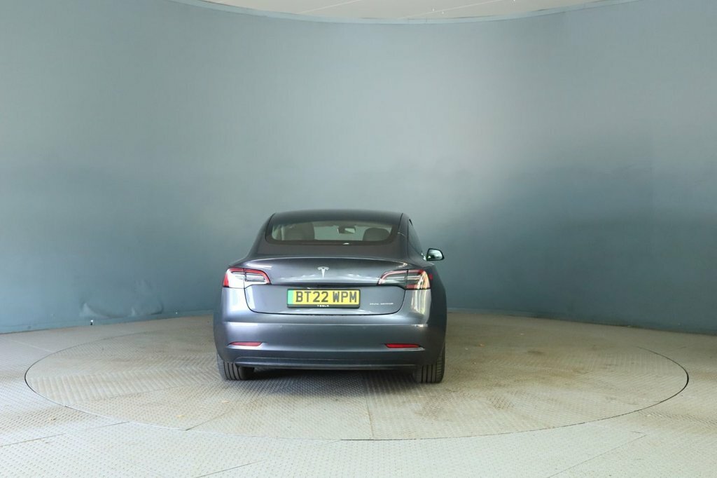 Tesla Model 3 Saloon Grey #6