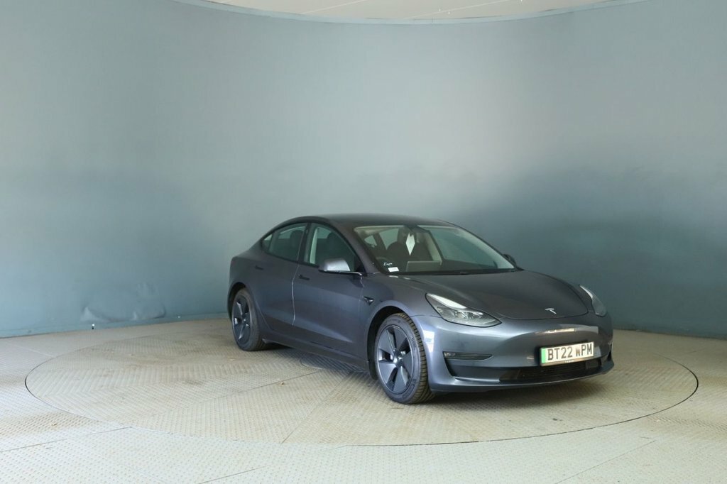 Tesla Model 3 Saloon Grey