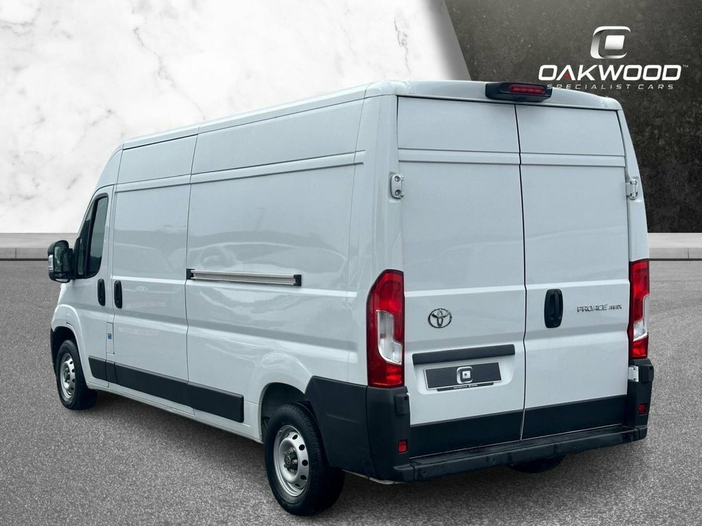 Toyota PROACE 2.2L Icon White #6