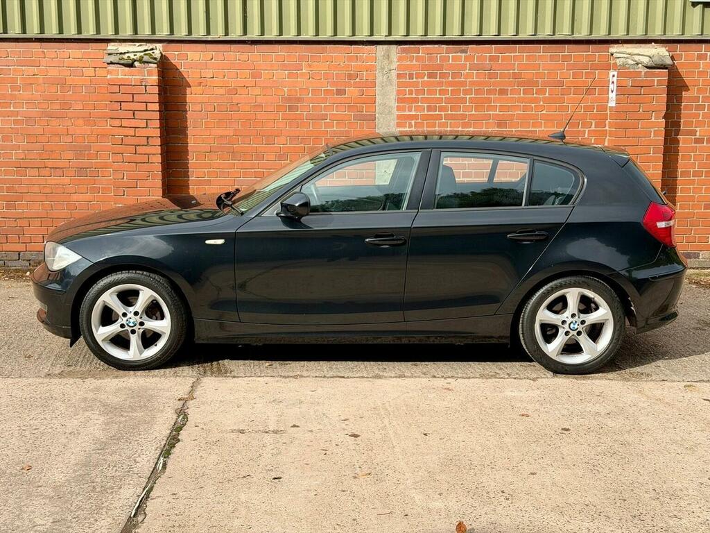 BMW 1 Series Hatchback Black #16