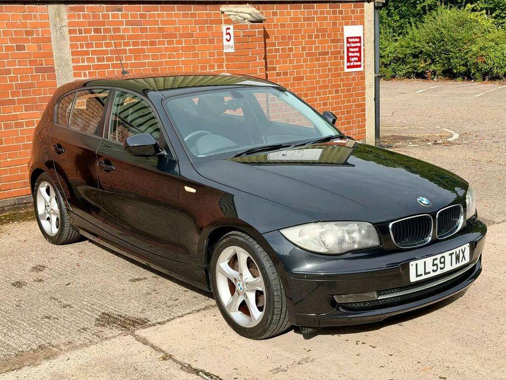 BMW 1 Series Hatchback Black #2