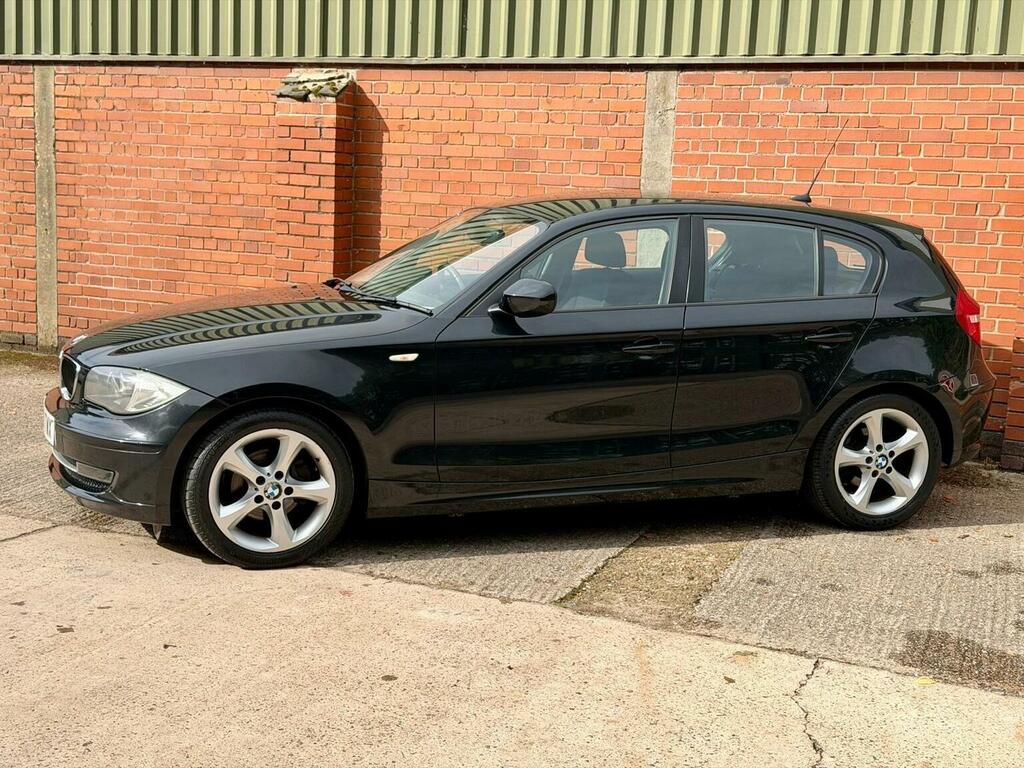BMW 1 Series Hatchback Black #15