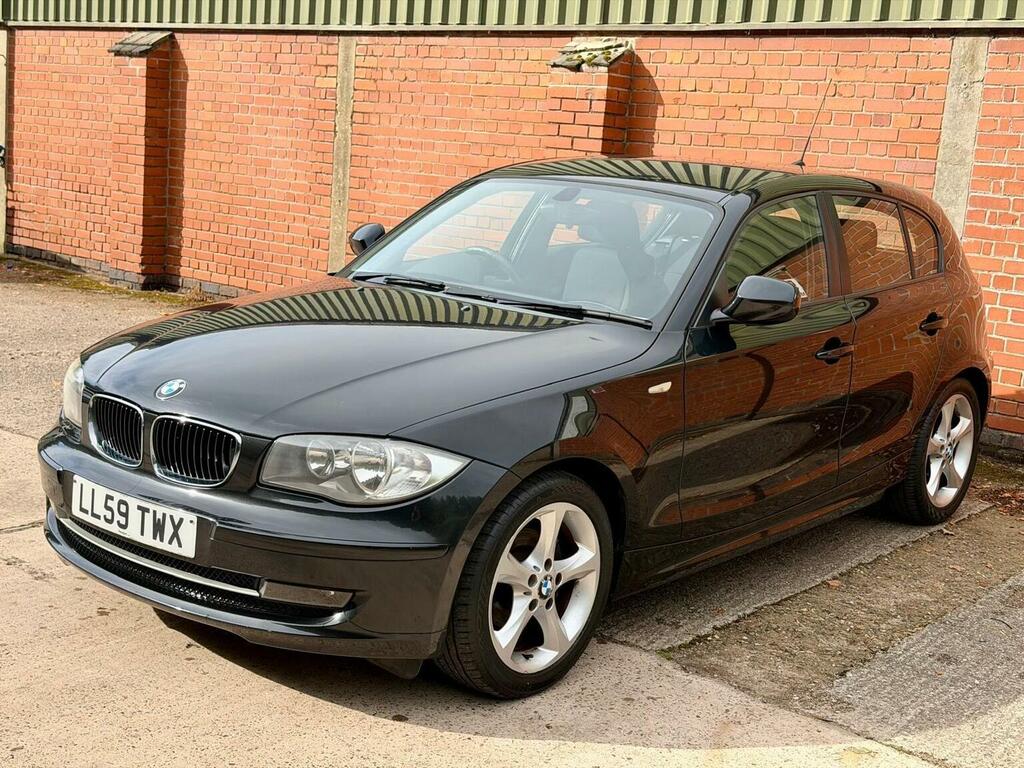 BMW 1 Series Hatchback Black #14