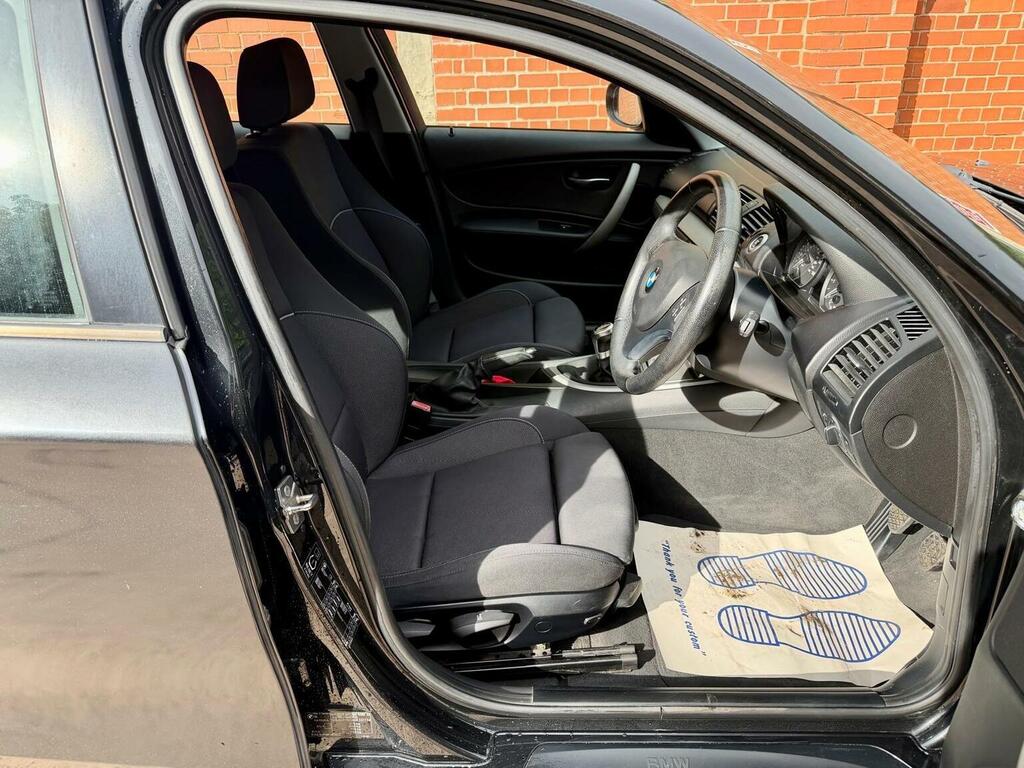 BMW 1 Series Hatchback Black #9