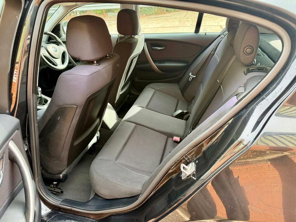 BMW 1 Series Hatchback Black #7