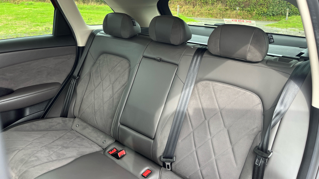 MG MGS6 77Kwh Trophy Long Range Suv 244 White #10