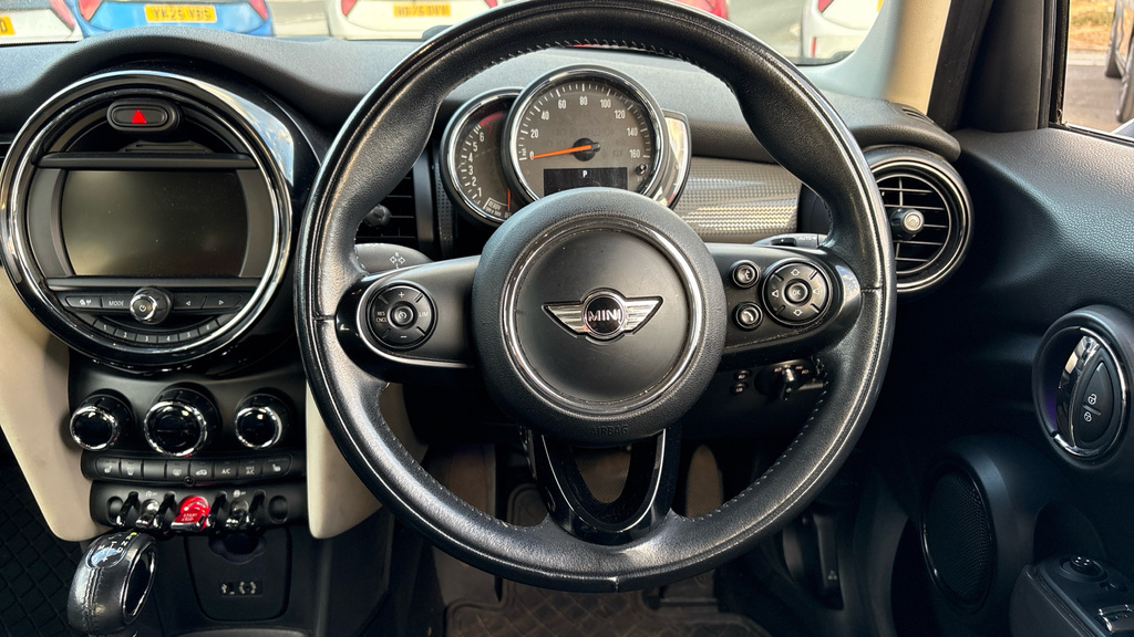 Mini Hatch Hatchback WL67GJJ Silver #5