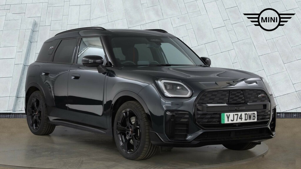 Mini Countryman C White #1
