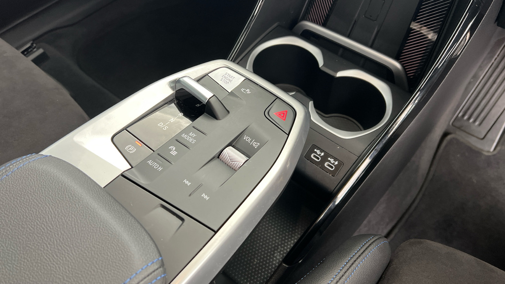 BMW X1 Xline Blue #10