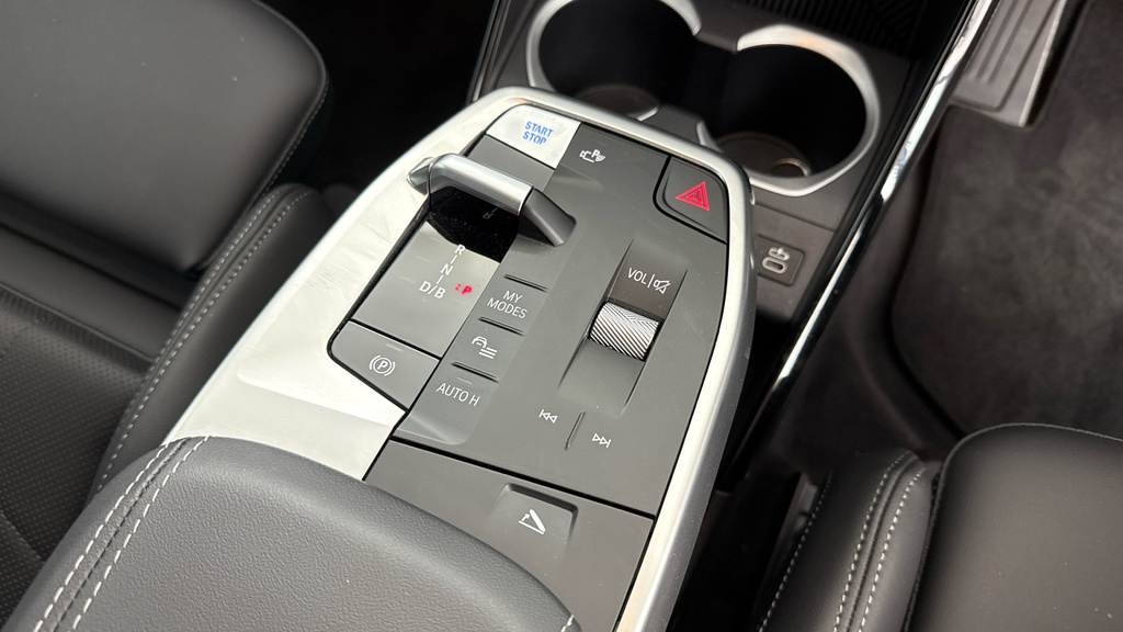 BMW iX1 Suv White #10