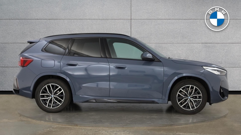 BMW iX1 Suv White #3