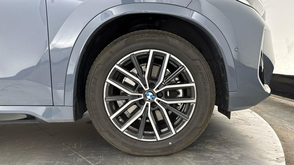 BMW iX1 Suv White #14