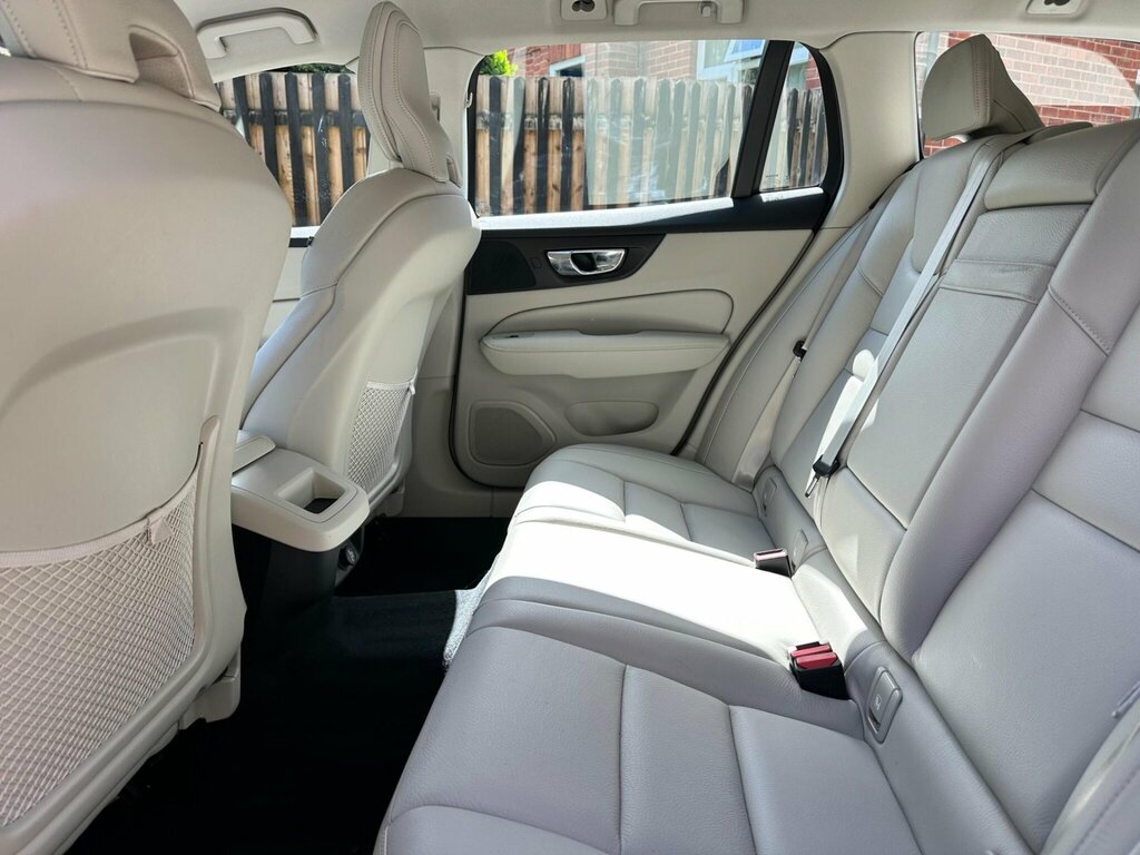 Volvo V60  Silver #19