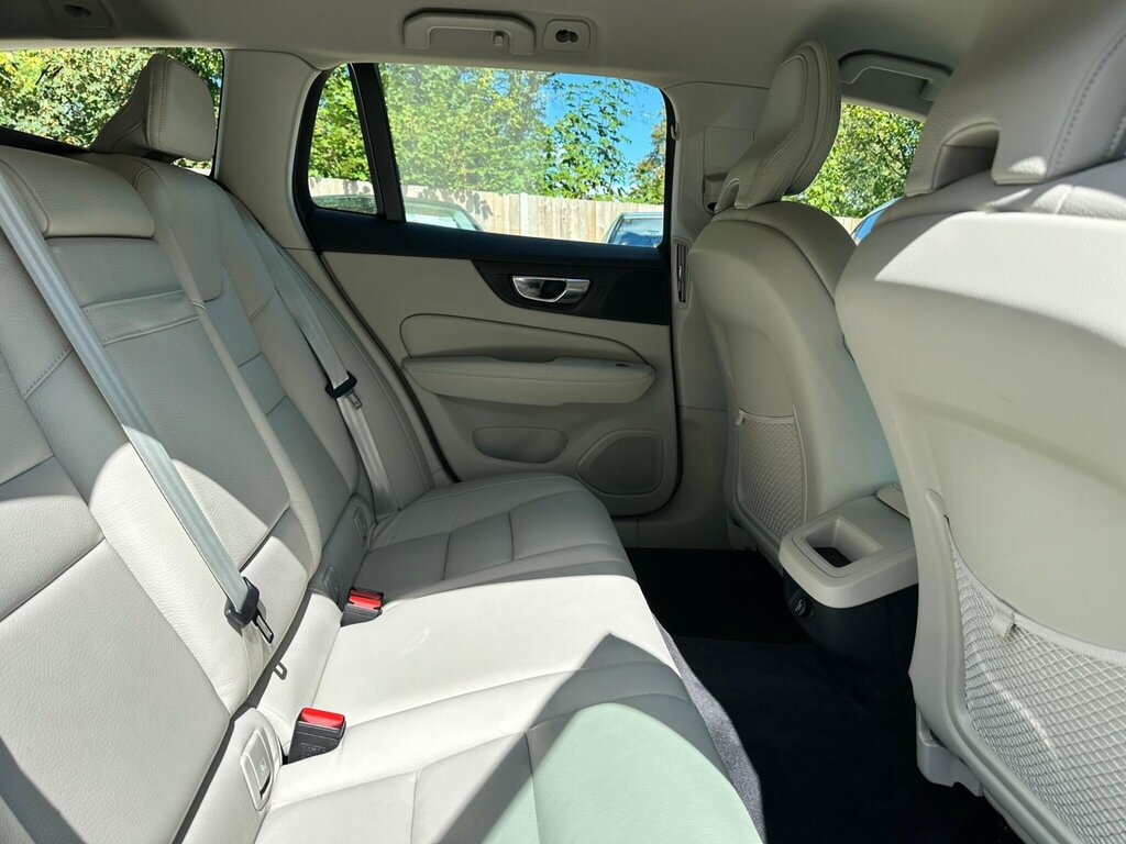 Volvo V60  Silver #18