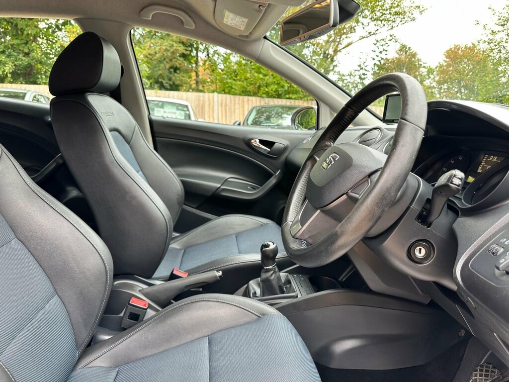 Seat Ibiza Tsi I-tech Grey #10