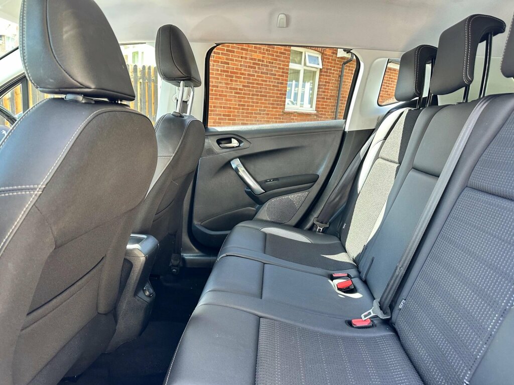 Peugeot 2008 1.2L Active White #18