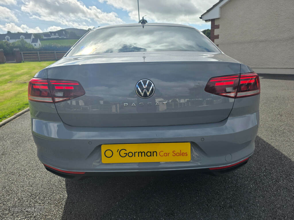 Volkswagen Passat 2.0 Tdi Evo Scr Sel Dsg Grey #4