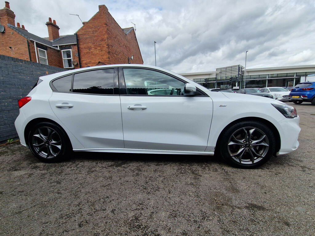 Ford Focus 1.0T Ecoboost St-line Euro 6 Ss White #6