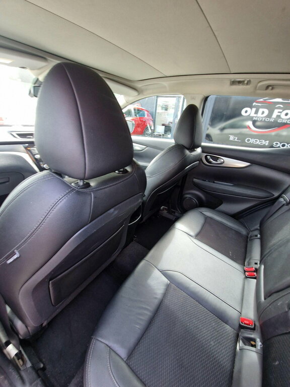 Nissan Qashqai 1.3 Dig-t 140 Tekna Plus White #37