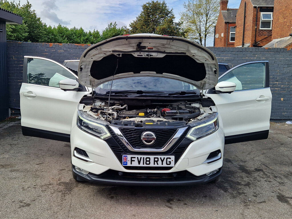Nissan Qashqai 1.3 Dig-t 140 Tekna Plus White #11