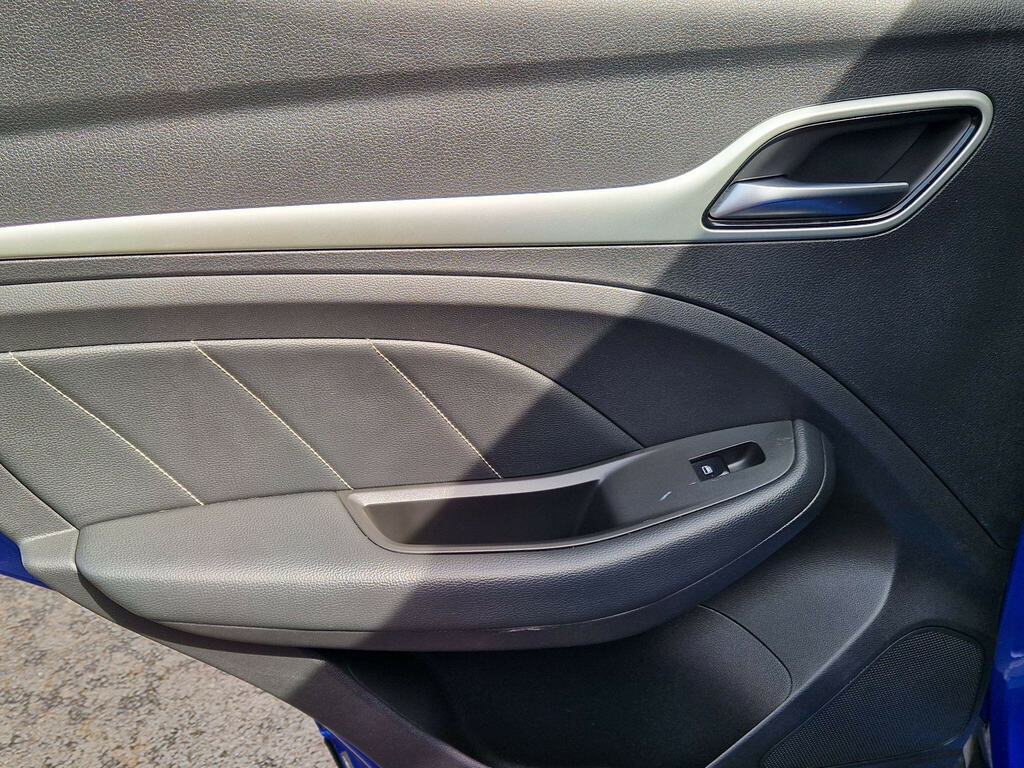 MG ZS Zs Excite Blue #38