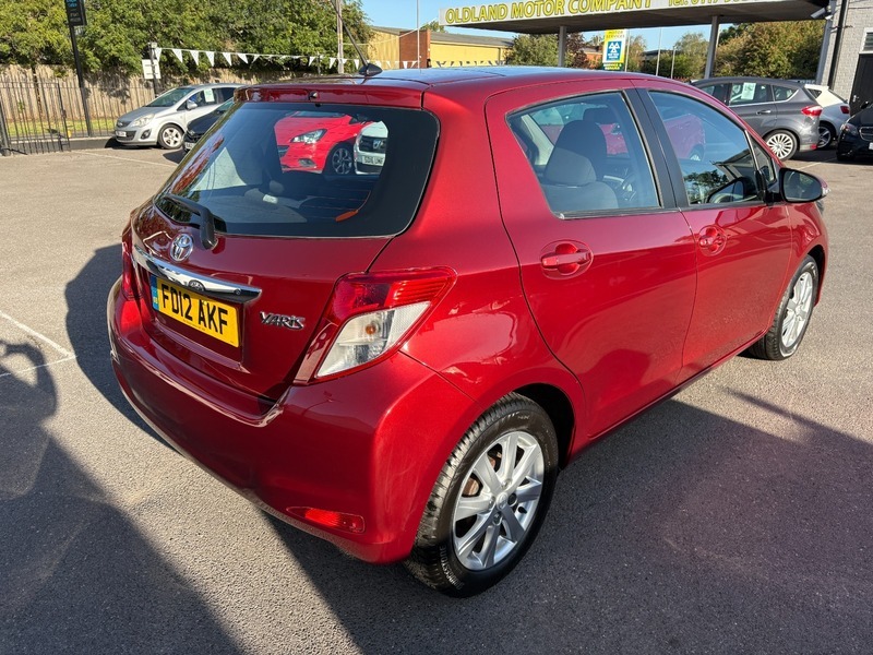 Toyota Yaris Automatic White #7