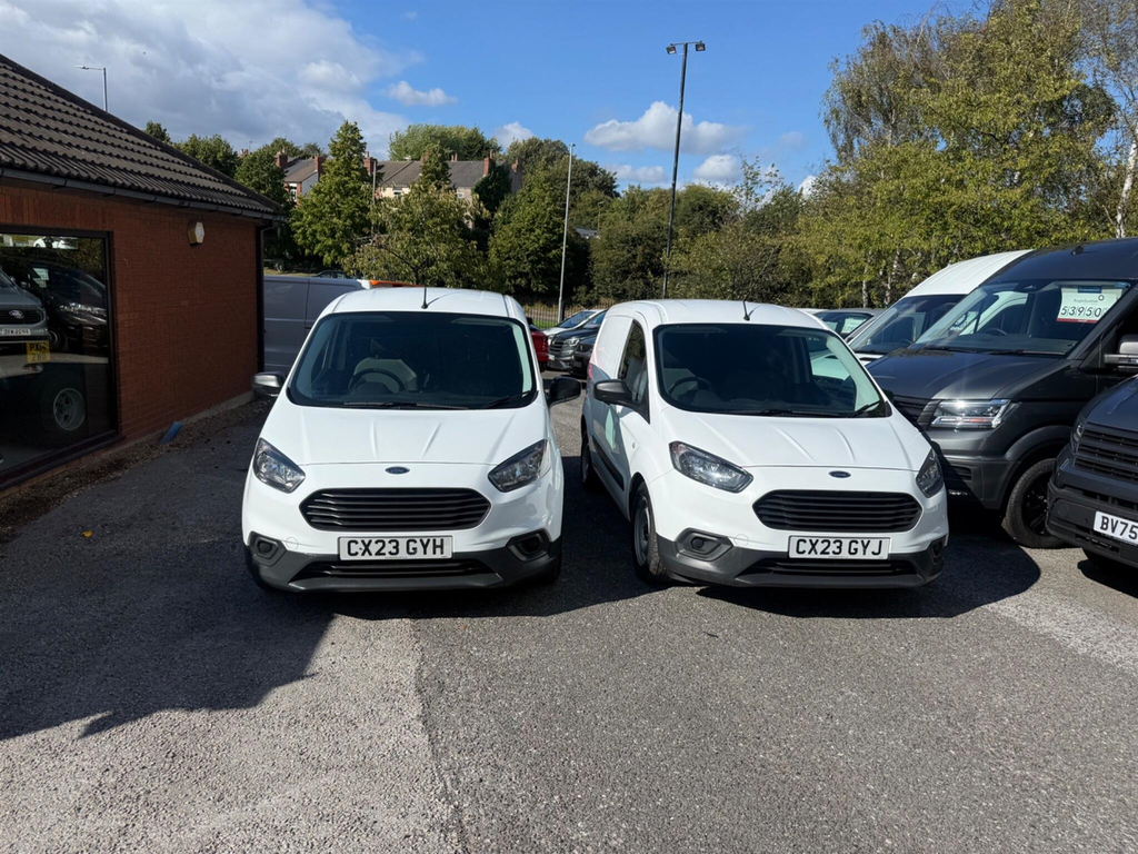 Ford Transit Courier Mpv White #3