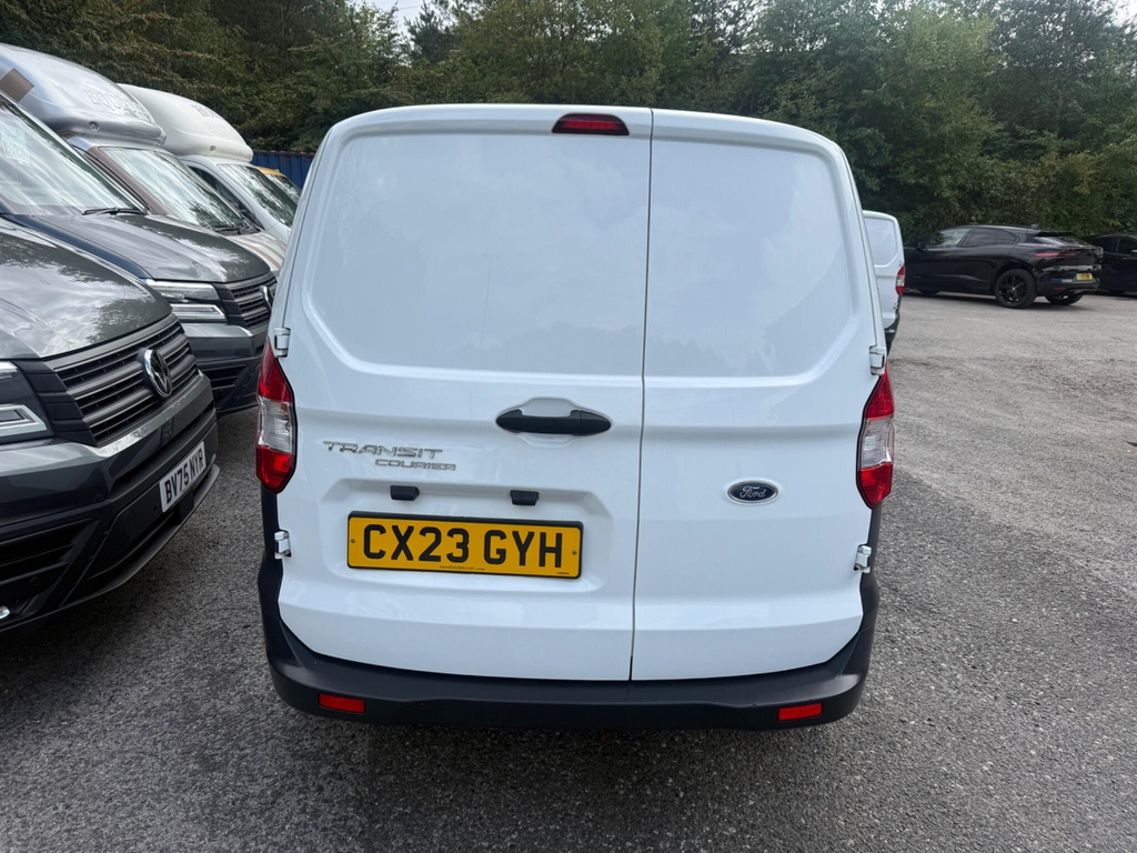 Ford Transit Courier Mpv White #6