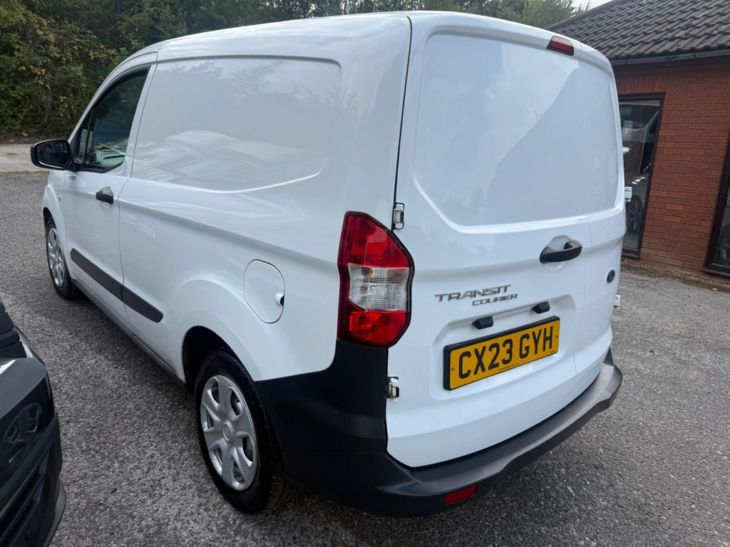 Ford Transit Courier Mpv White #5
