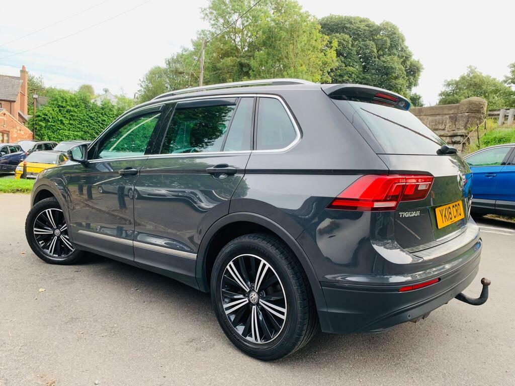 Volkswagen Tiguan Se Navigation Silver #3