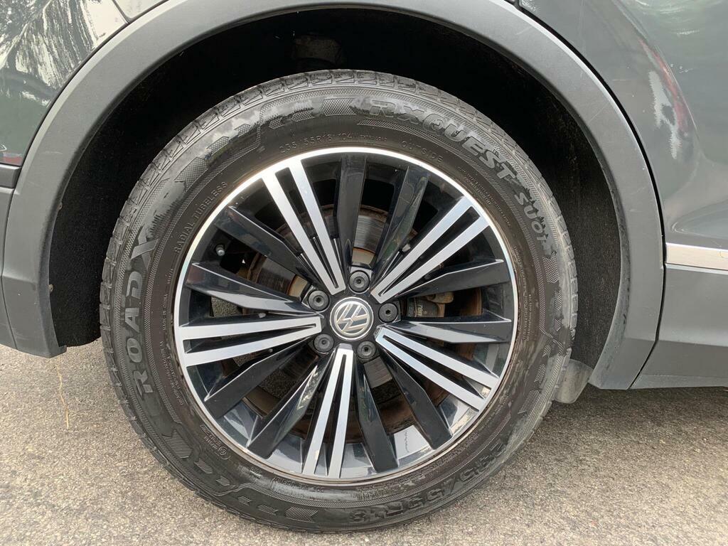 Volkswagen Tiguan Se Navigation Silver #13