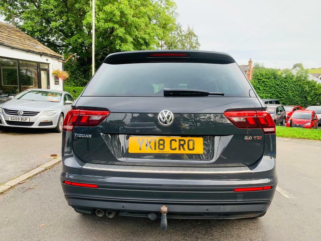 Volkswagen Tiguan Se Navigation Silver #4