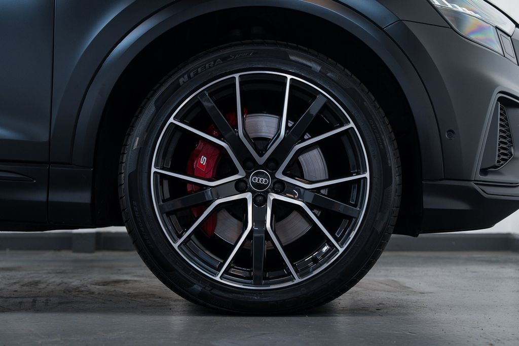 Audi SQ8 Sq8 Vorsprung Tfsi Quattro Black #2