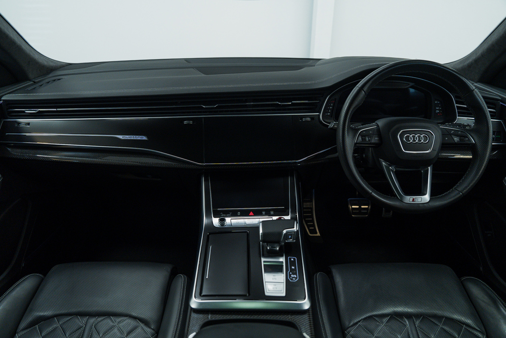 Audi SQ8 Petrol Black #42