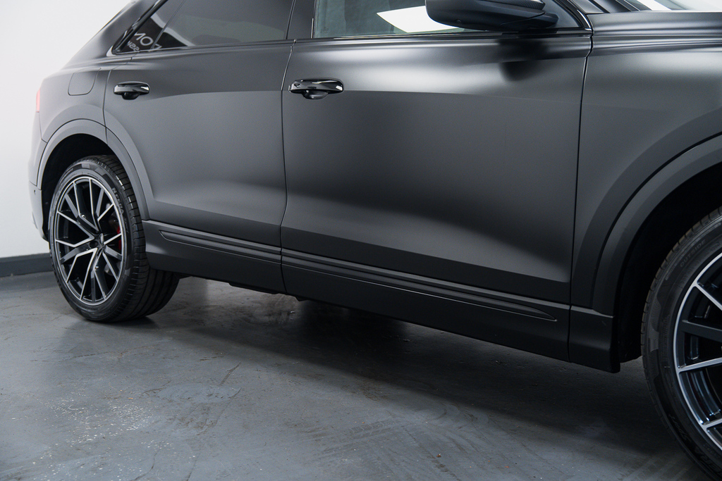 Audi SQ8 Petrol Black #25