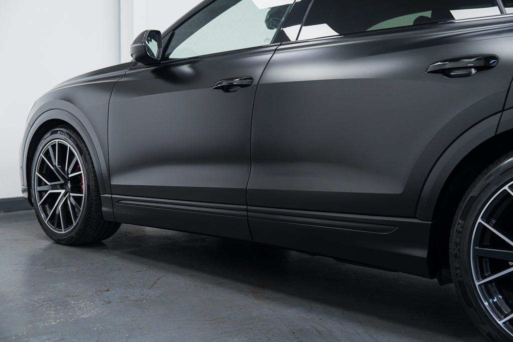 Audi SQ8 Petrol Black #20