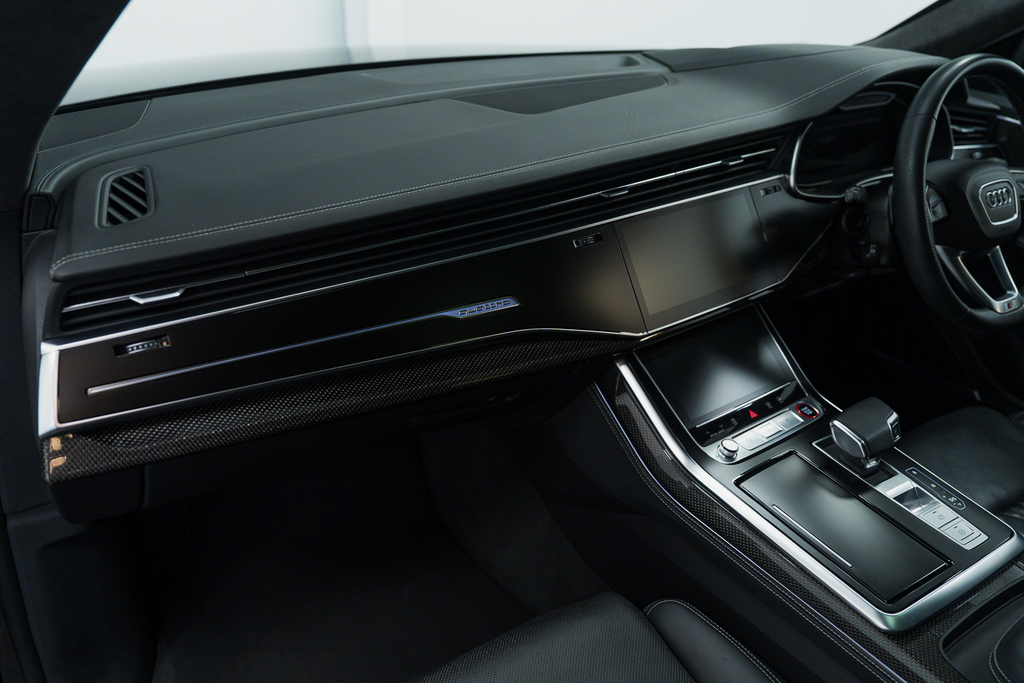 Audi SQ8 Petrol Black #45