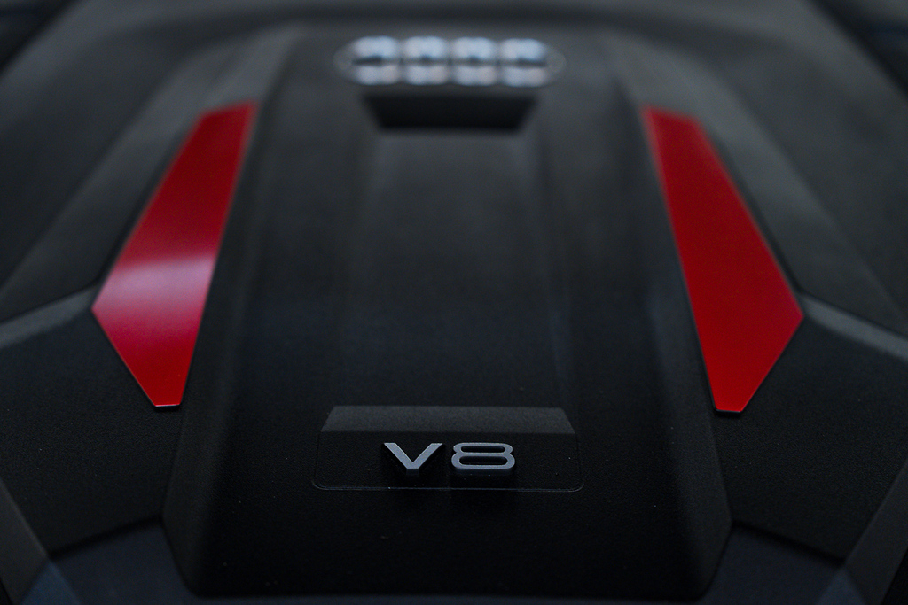 Audi SQ8 Petrol Black #65