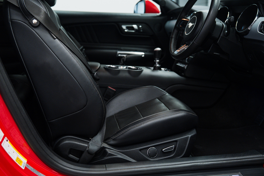 Ford Mustang Gt Red #38
