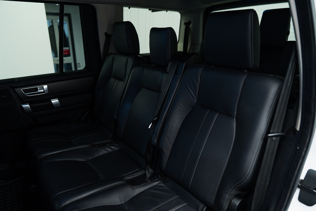 Land Rover Discovery 4 Suv White #62