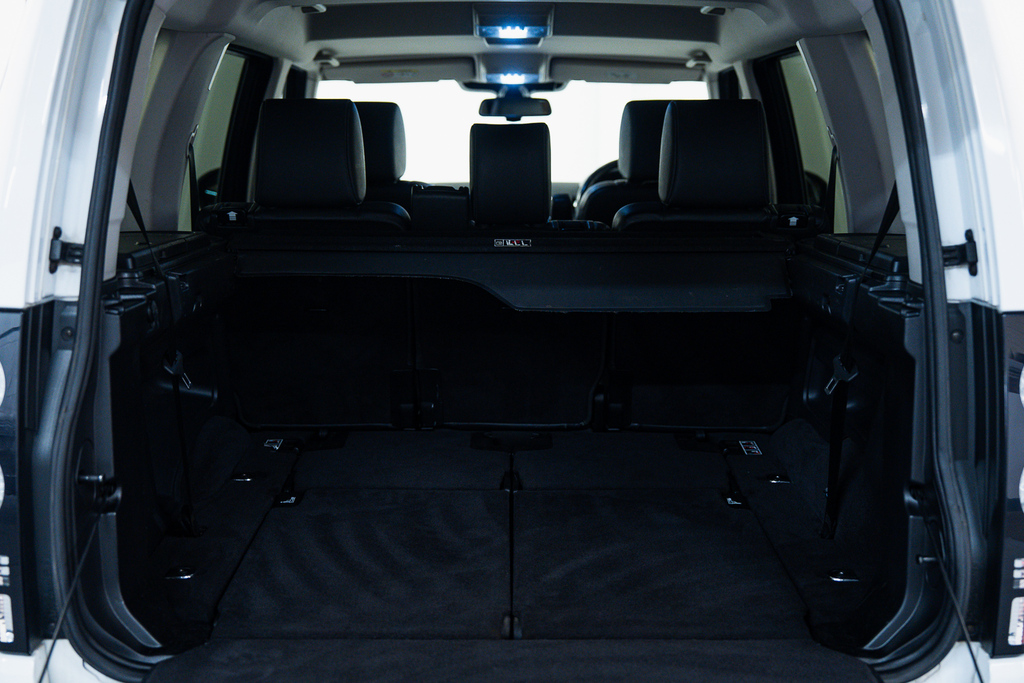 Land Rover Discovery 4 Suv White #64