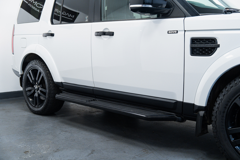 Land Rover Discovery 4 Suv White #25
