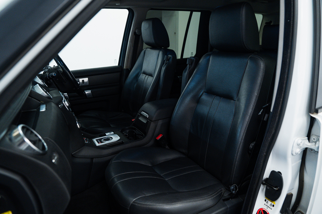 Land Rover Discovery 4 Suv White #53