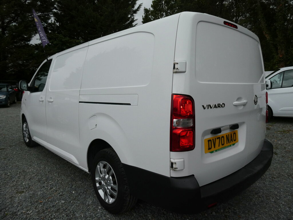 Vauxhall Vivaro 1.5 Turbo D 2900 Sportive Panel Van Man White #5