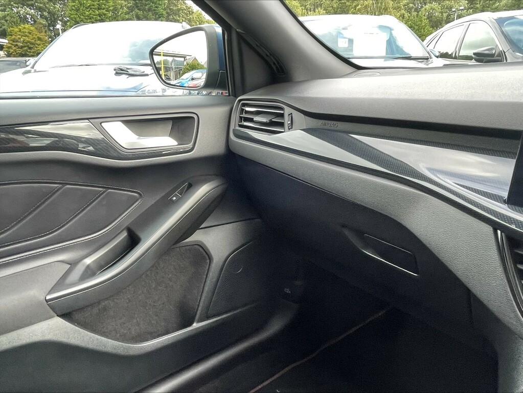 Ford Focus 1.0 St-line X Black #17