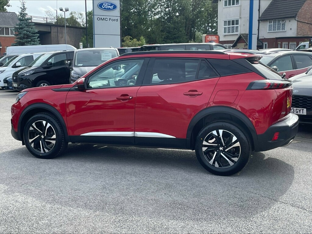 Peugeot 2008 1.2 Puretech 130 Allure Premium Eat8 Red #6