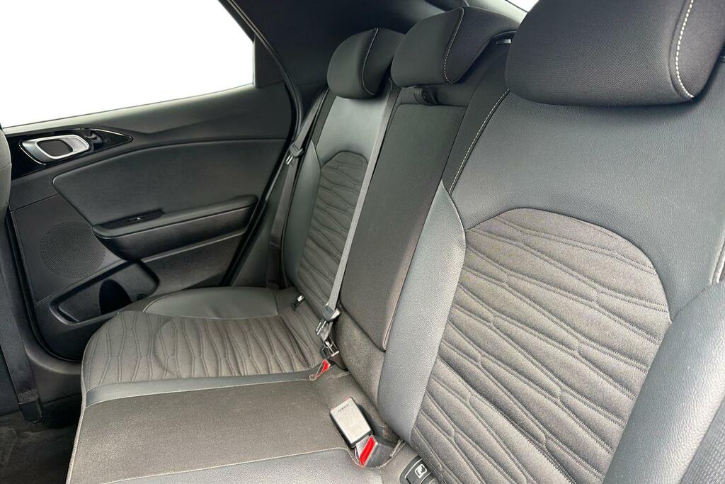 Kia Xceed 1.5T Gdi Isg 138 2 White #10