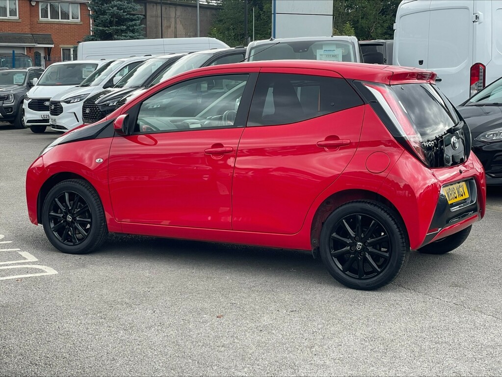 Toyota Aygo 1.0 Vvt-i X-style Red #6