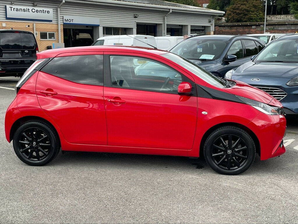 Toyota Aygo 1.0 Vvt-i X-style Red #3