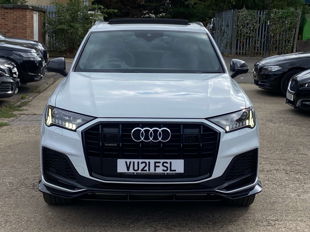 Audi Q7 S Line White #25